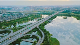 锦城公园项目（二批次）总体策划及概念性设计方案征集评审会顺利举行