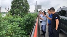 市公园城市局调研锦城公园项目极端暴雨天气防洪度汛情况