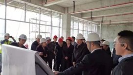 市政协主席张剡带队调研锦城公园桂溪配套建筑推进情况