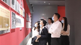 绿道建设集团、绿道文旅集团、熊猫国际公司党总支组织开展“信仰的力量——中国共产党人的家国情怀”专题警示教育活动